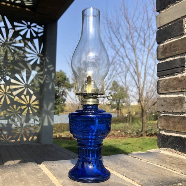 ușoară - Glass Kerosene Oil Lantern - DarkAcademic