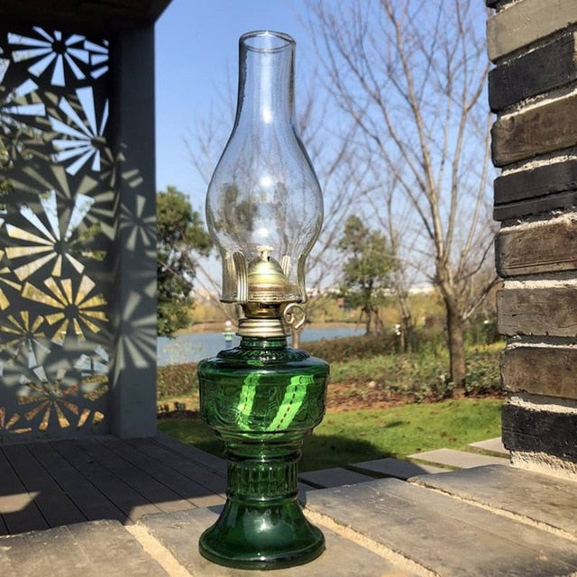 ușoară - Glass Kerosene Oil Lantern - DarkAcademic