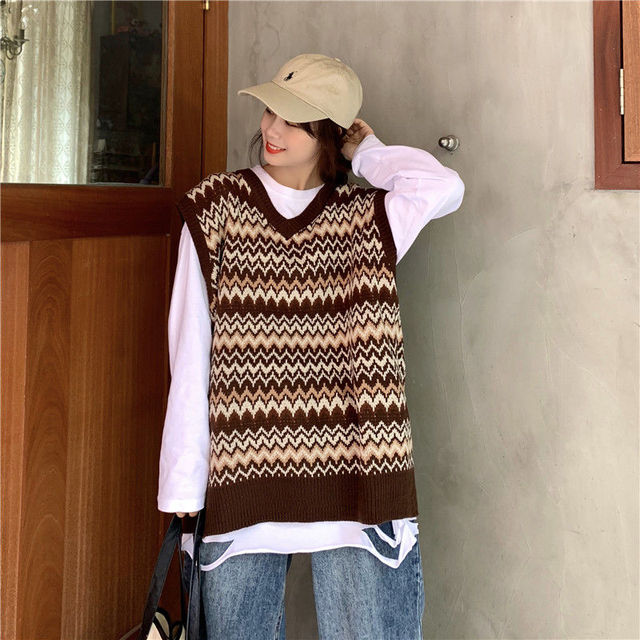 Ash - Gender-Neutral Sweater Vest Geometric V-neck - TheDarkAcademic